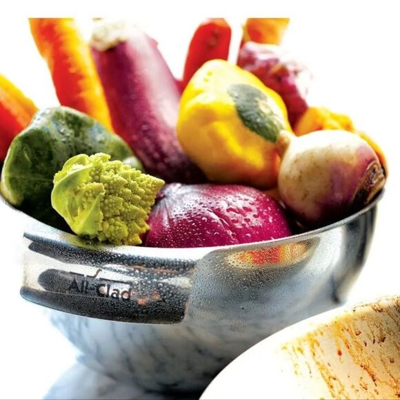 All-Clad 1.5QT Stainless Steel Mixing Bowl - Picture 3 of 8